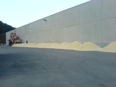 Arbeiten mit Sand von Rudolf Haubenberger GmbH